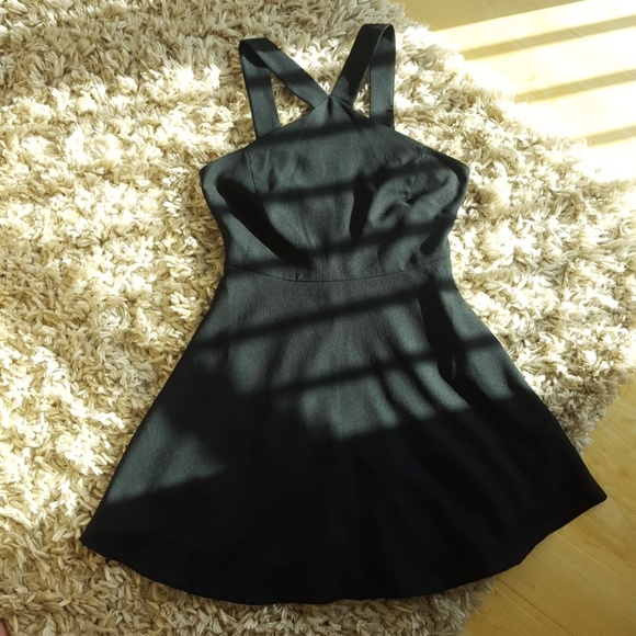 Forever 21 Dresses & Skirts - Short skater dress